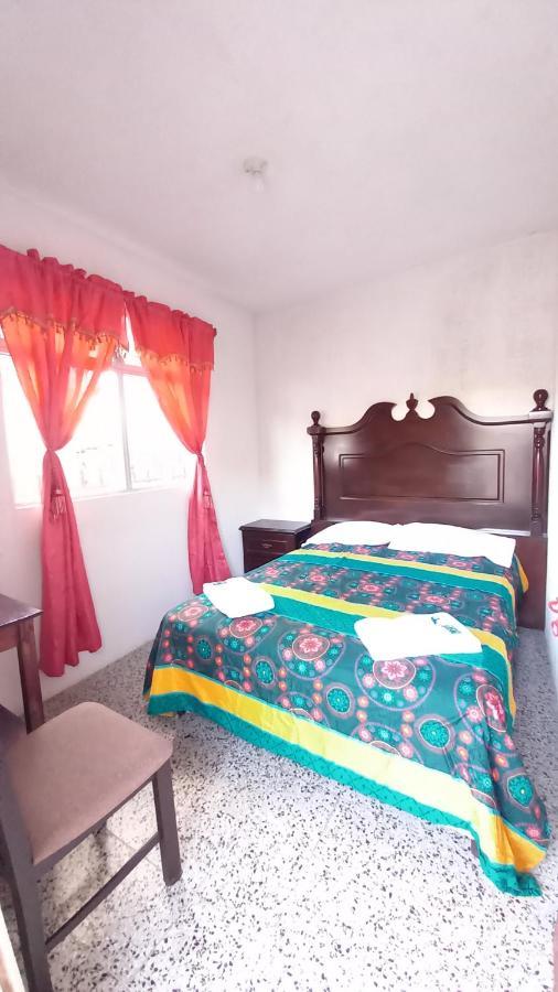Hotel Maya America Panajachel Ngoại thất bức ảnh