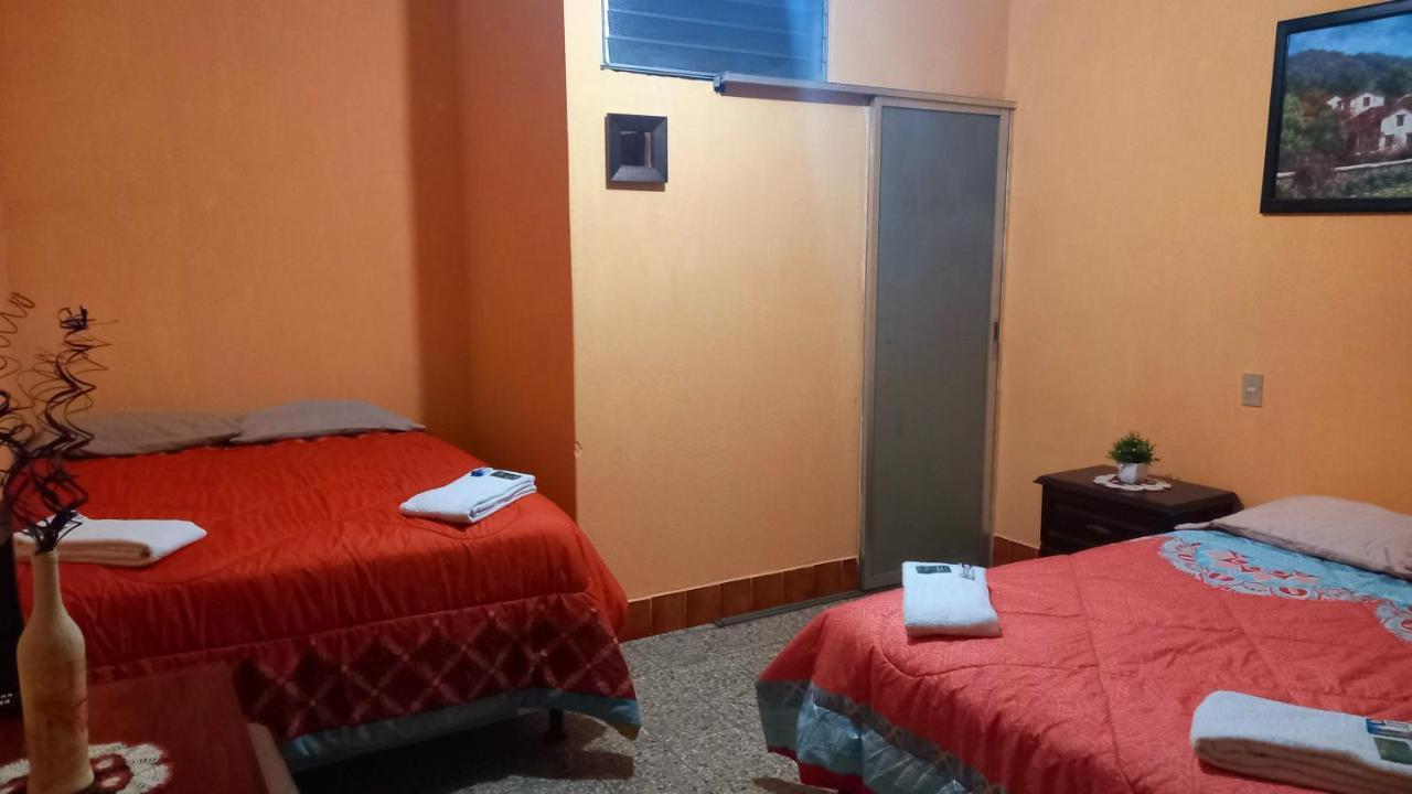 Hotel Maya America Panajachel Ngoại thất bức ảnh