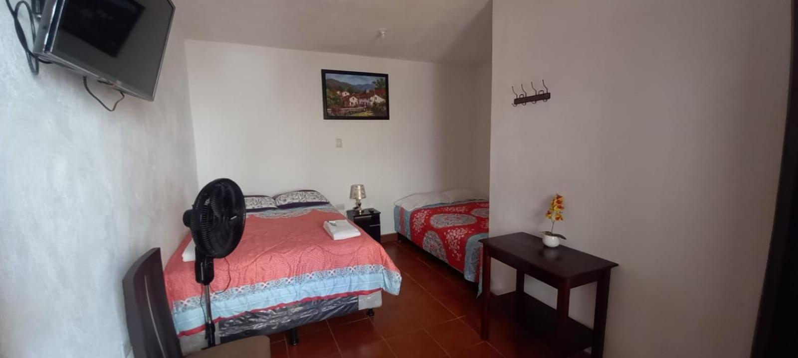 Hotel Maya America Panajachel Ngoại thất bức ảnh